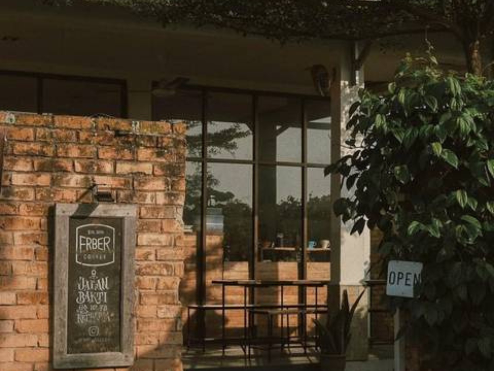 Tempat Nongkrong Kekinian di Pekanbaru, Ini Cafe yang Wajib Dikunjungi