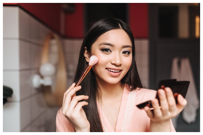 6 Tips Quick Make Up Agar Tidak Telat Kerja dan Tetap Tampil On Point!