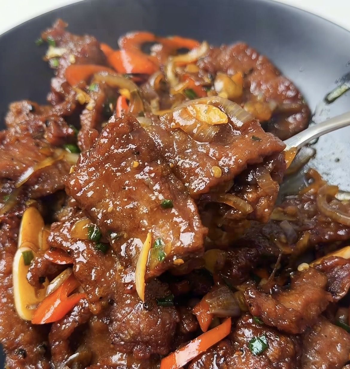 Resep Daging Oseng Bawang Kecap: Simpel Masaknya, Auto Nagih Rasanya