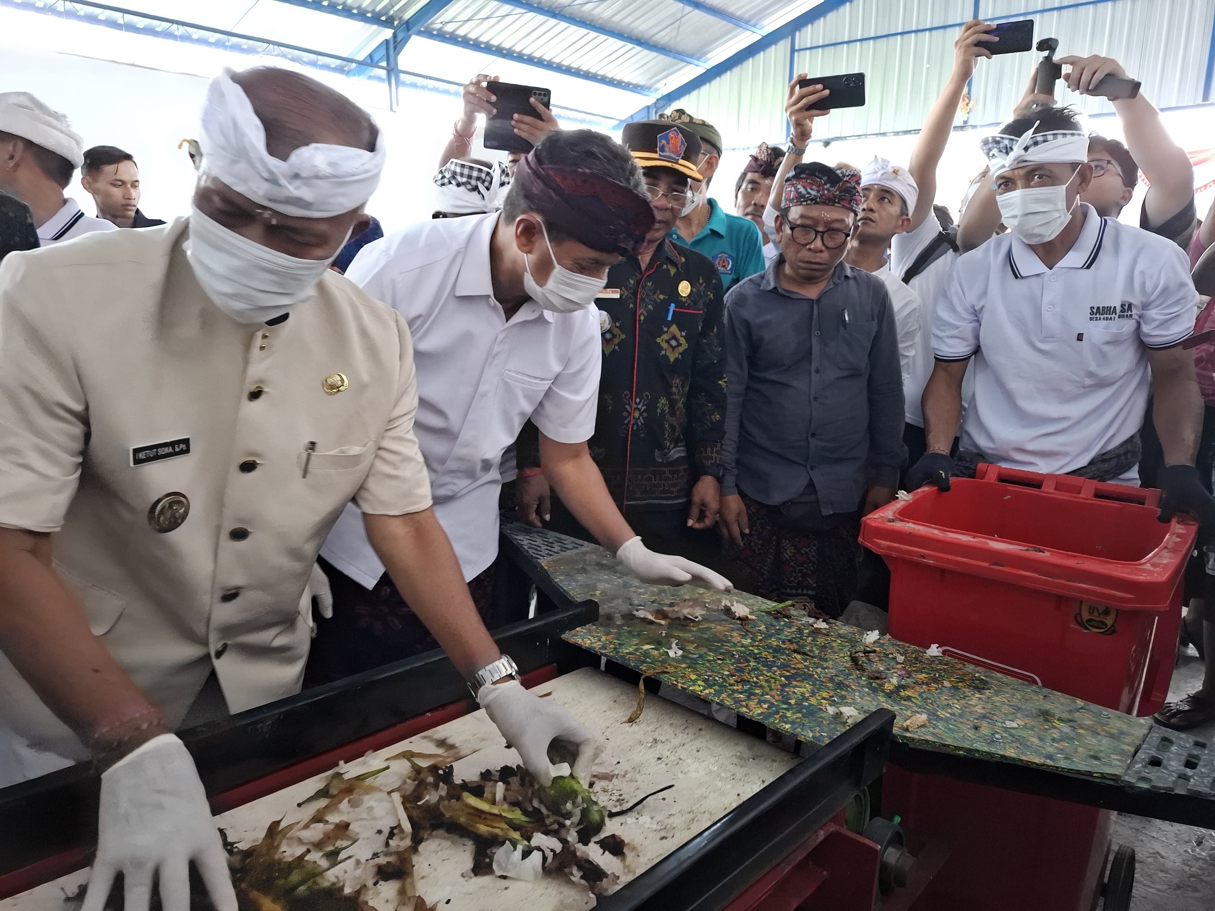 TPS3R Resik Mesari Anturan, Langkah Baru Buleleng Tangani Sampah Berbasis Desa