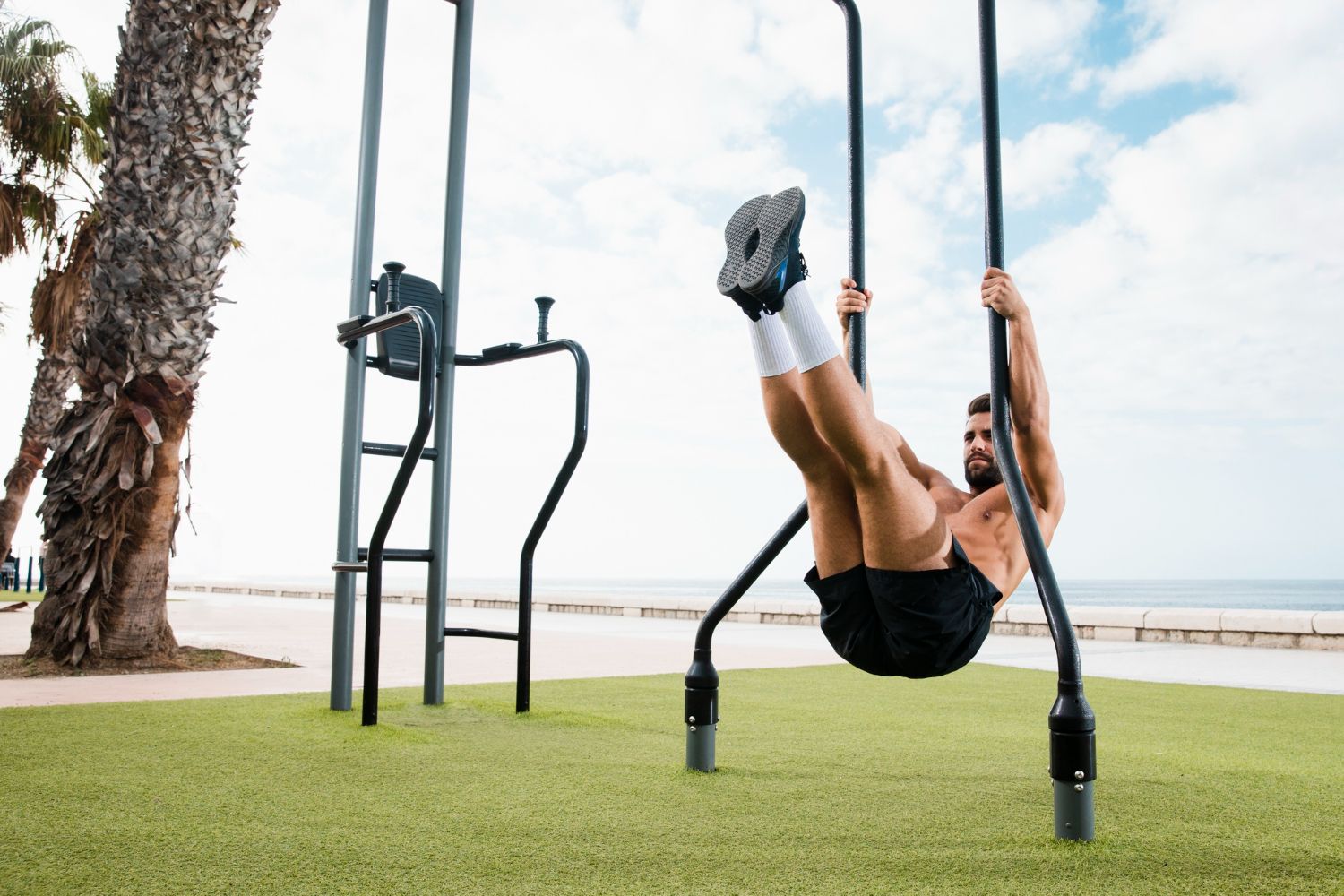 Malas ke Gym? Kalistenik Jadi Solusi Olahraga Murah untuk Bentuk Otot dan Kebugaran