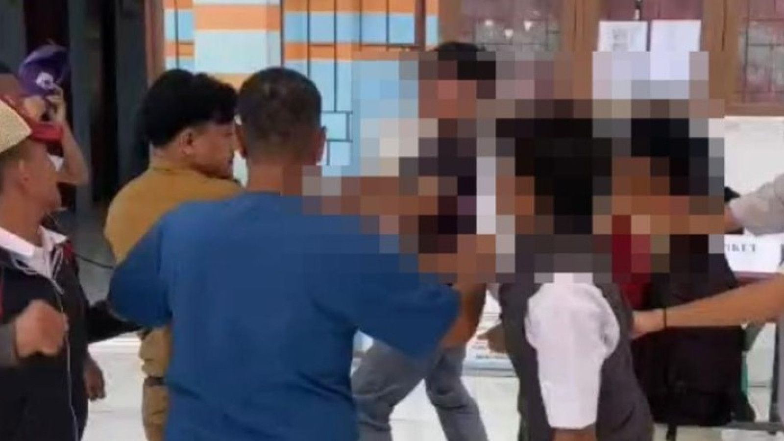 Pengeroyokan Terhadap Guru di Jambi: Kronologi dan Dampaknya