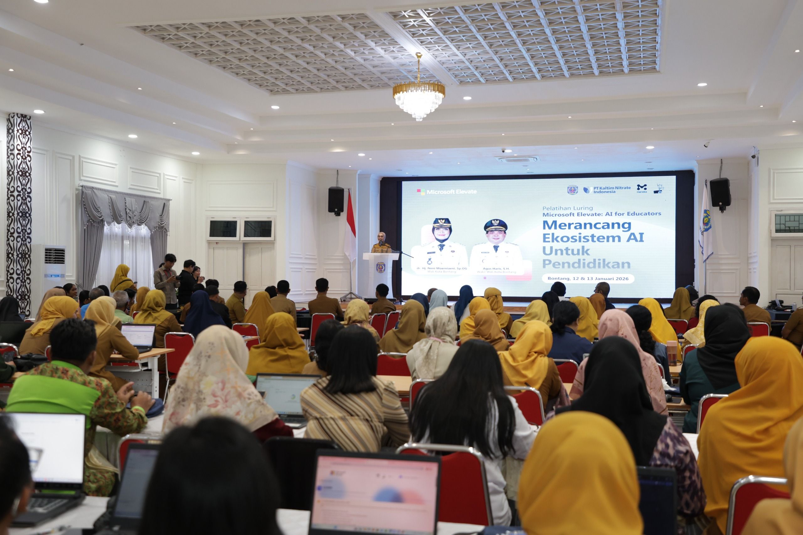 Setara Guru Amerika dan Jepang, 200 Pendidik di Bontang Ikuti Pelatihan AI Berstandar Internasional