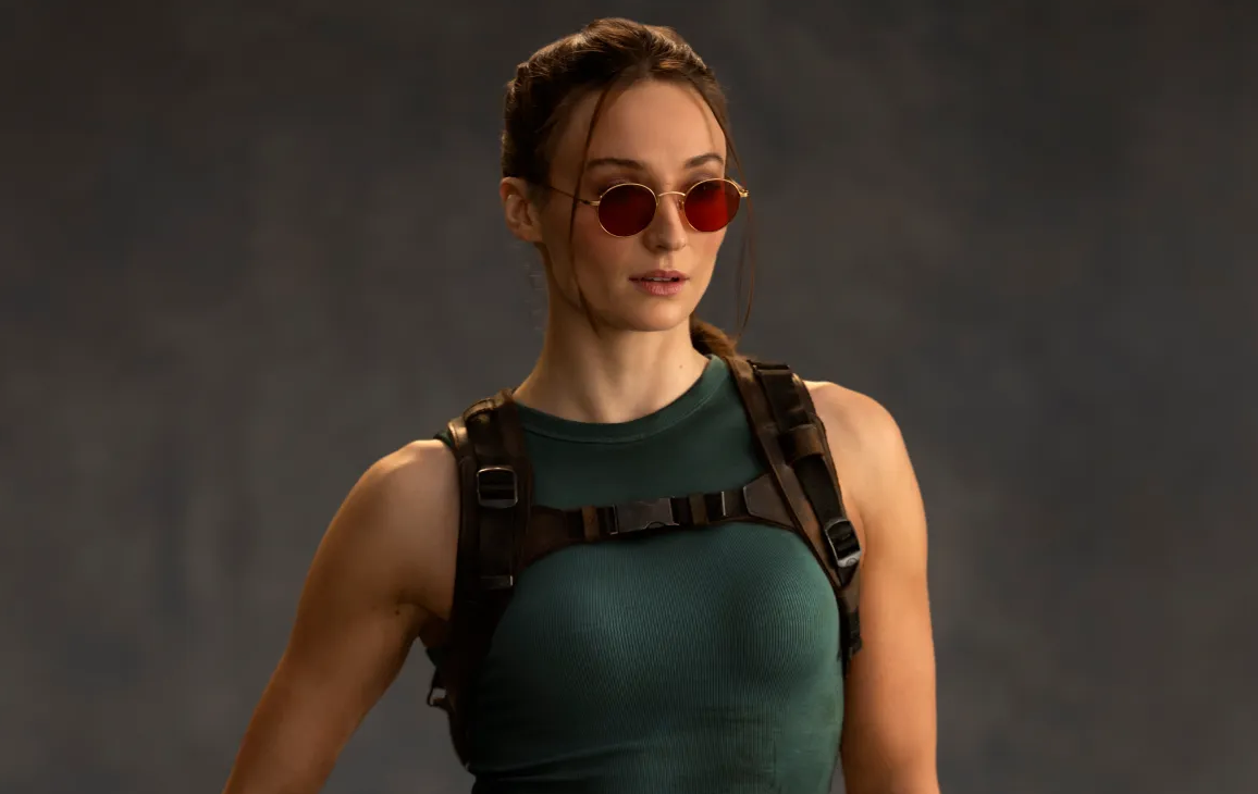 Sophie Turner Berubah Jadi Lara Croft untuk Series Reboot Sang Karakter