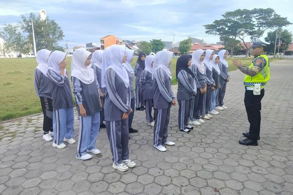 Satlantas Polres Selayar Edukasi Pelajar, Tekan Tingginya Angka Kecelakaan Usia Anak