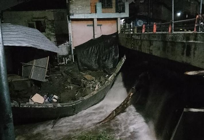 Hujan Badai di Kota Jogja Picu Talud Ambrol Hingga Rumah Warga Terdampak