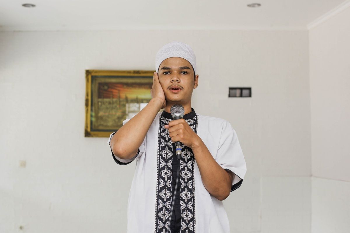 Pengertian, Tugas dan Keutamaan Muadzin dalam Islam