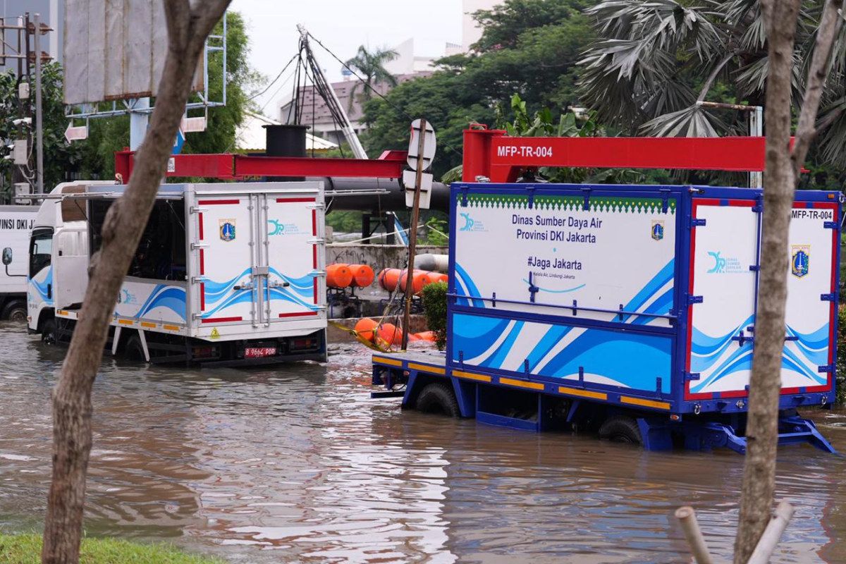 Kerja Keras di Balik Surutnya Banjir: Suku Dinas SDA Jakarta Utara Kerahkan Puluhan Pompa Lawan Air Pasang
