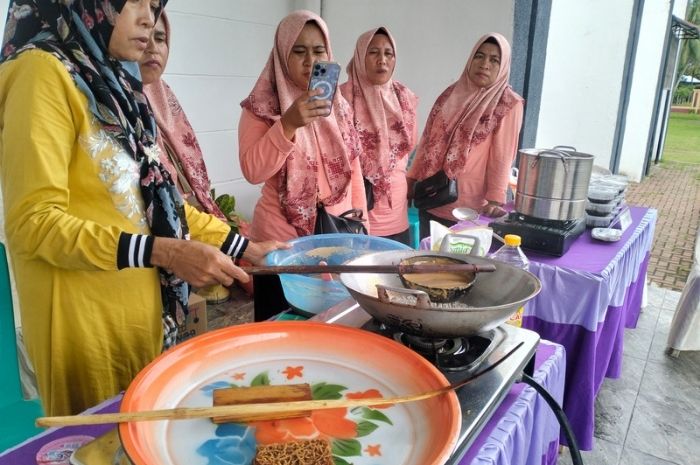 Dumalo: Kuliner Khas Gorontalo Sajian Ikonik di Meja Tamu saat Lebaran di Gorontalo