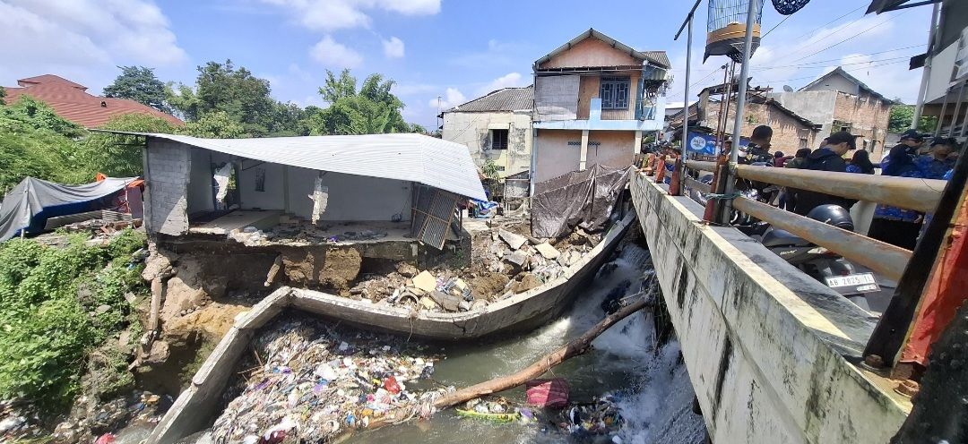Wali Kota Jogja Hasto Anggarkan Dana Perbaikan Talud Sungai Buntung yang Jebol Perbaikan Tahun Ini, Warga Diminta Tak Buang Sampah