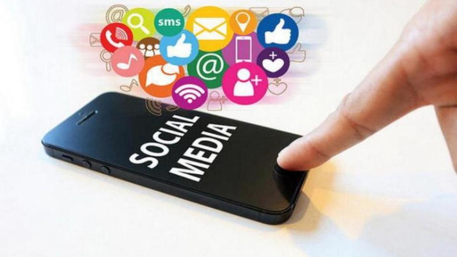 Media Sosial dan Kesehatan Mental: Menjaga Keseimbangan Hidup