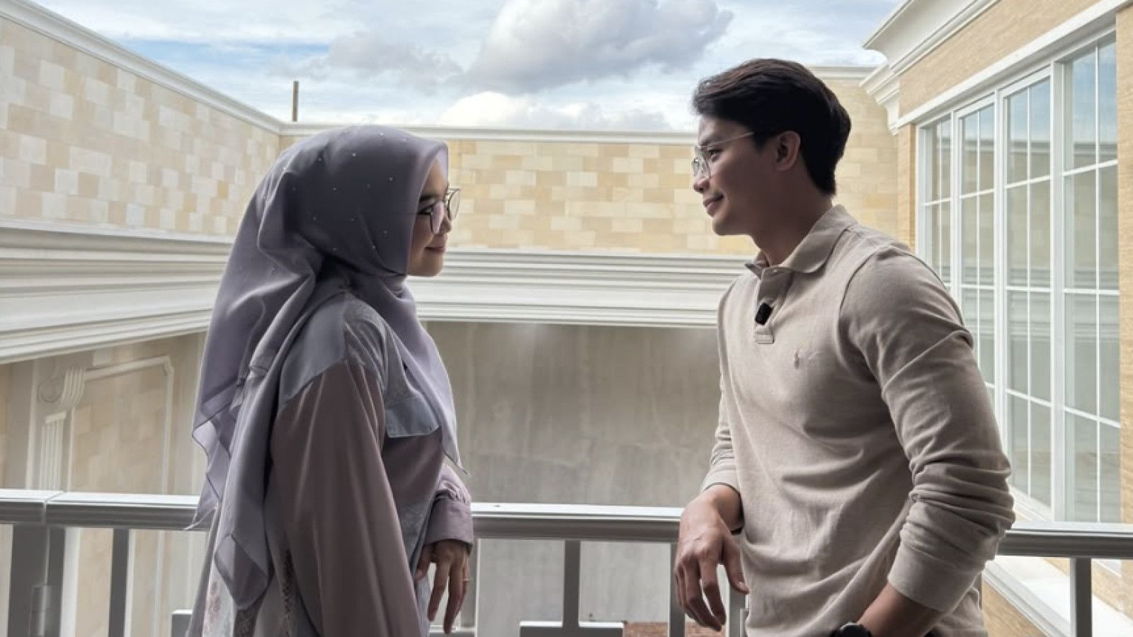Mysteri Cinta Ria Ricis dan Mikha dalam Sorotan Publik