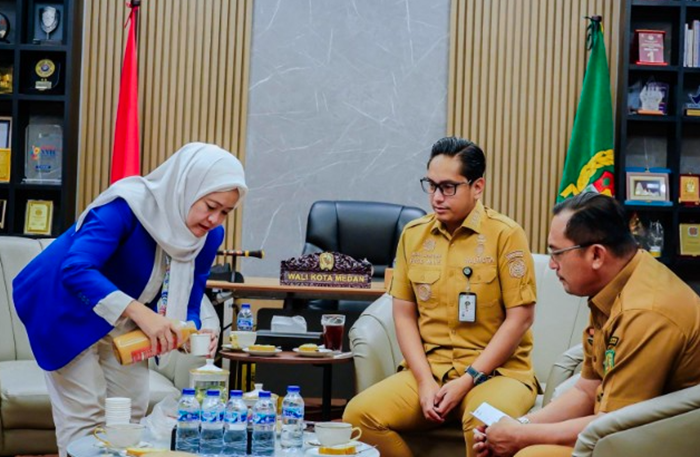 Rico Waas Tekankan Ketahanan Usaha Perempuan Hadapi Dinamika Ekonomi
