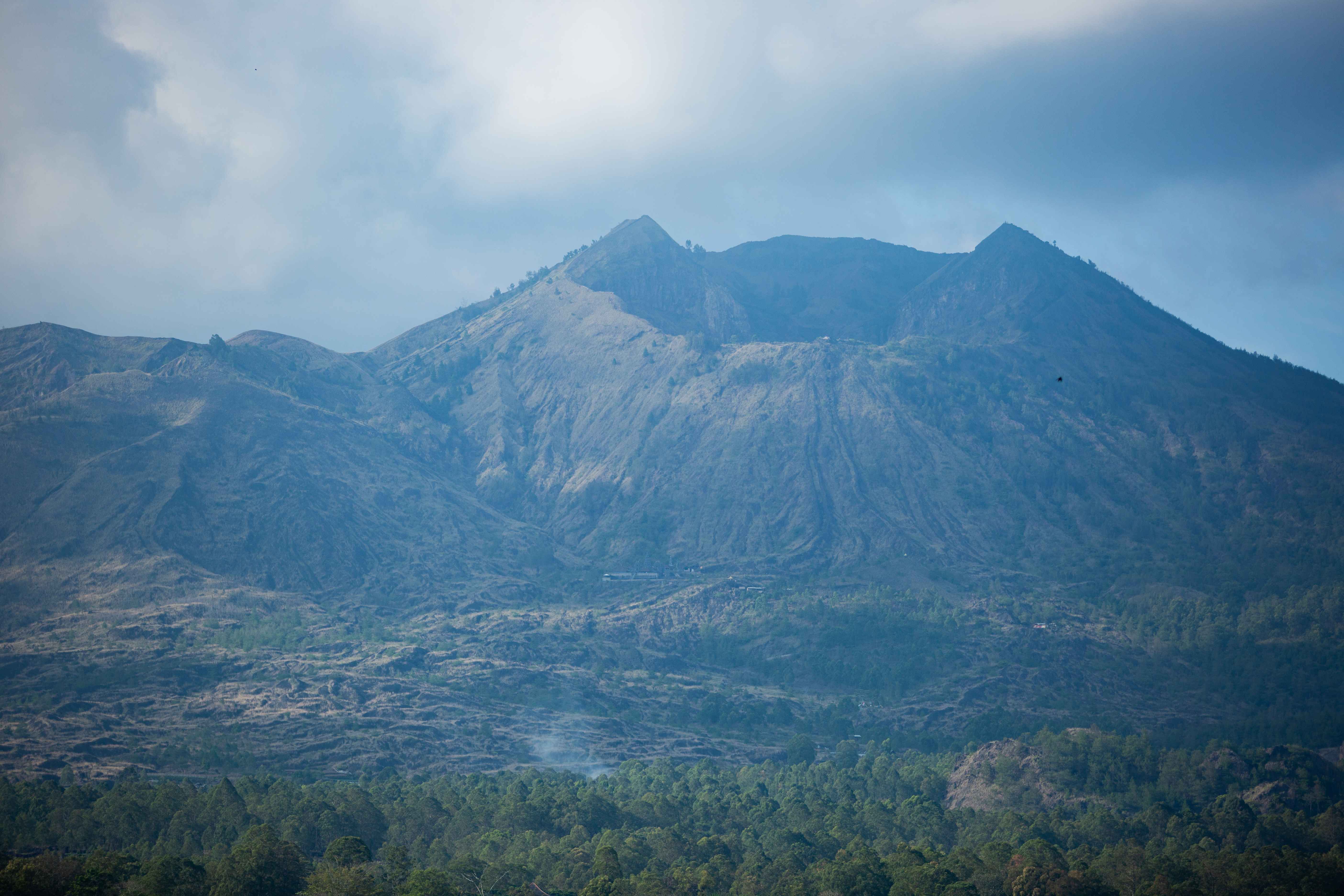 Tak Hanya Pantai, Ini Deretan Gunung di Kendari yang Cocok untuk Pendaki Pemula hingga Berpengalaman