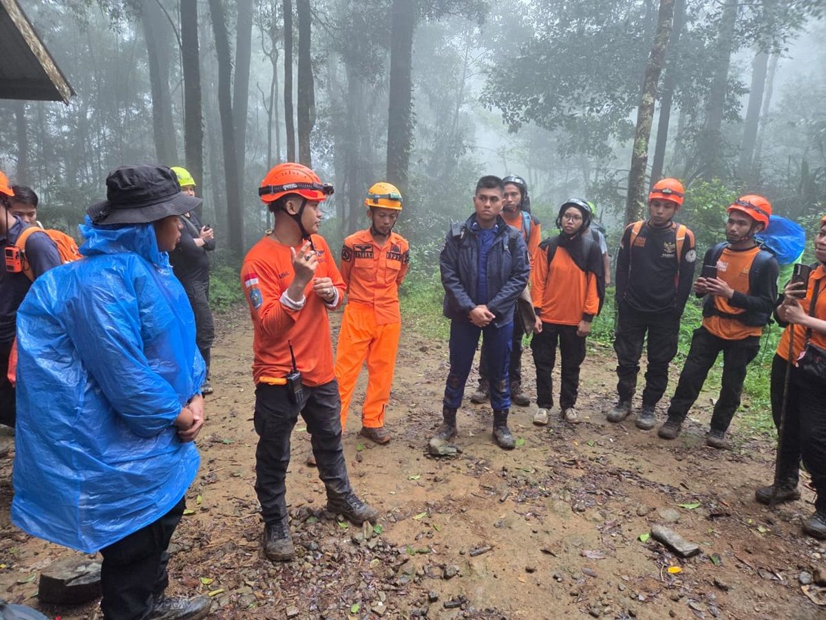Tim SAR Unhas Terlibat Operasi Pencarian Pesawat ATR di Maros, Kampus Beri Dukungan