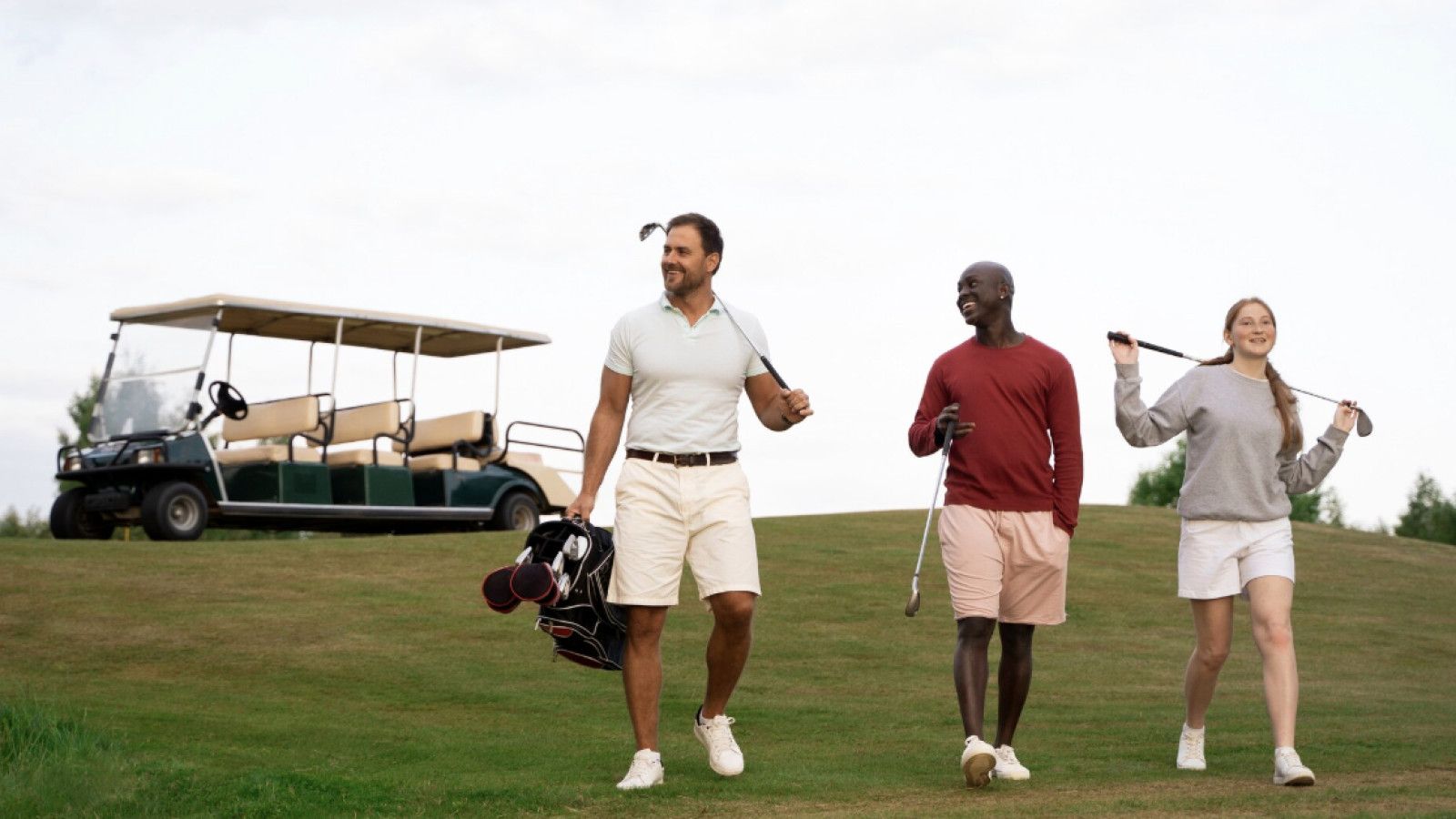 Panduan Peralatan Golf untuk Pemula: Kenali yang Diperlukan di Lapangan
