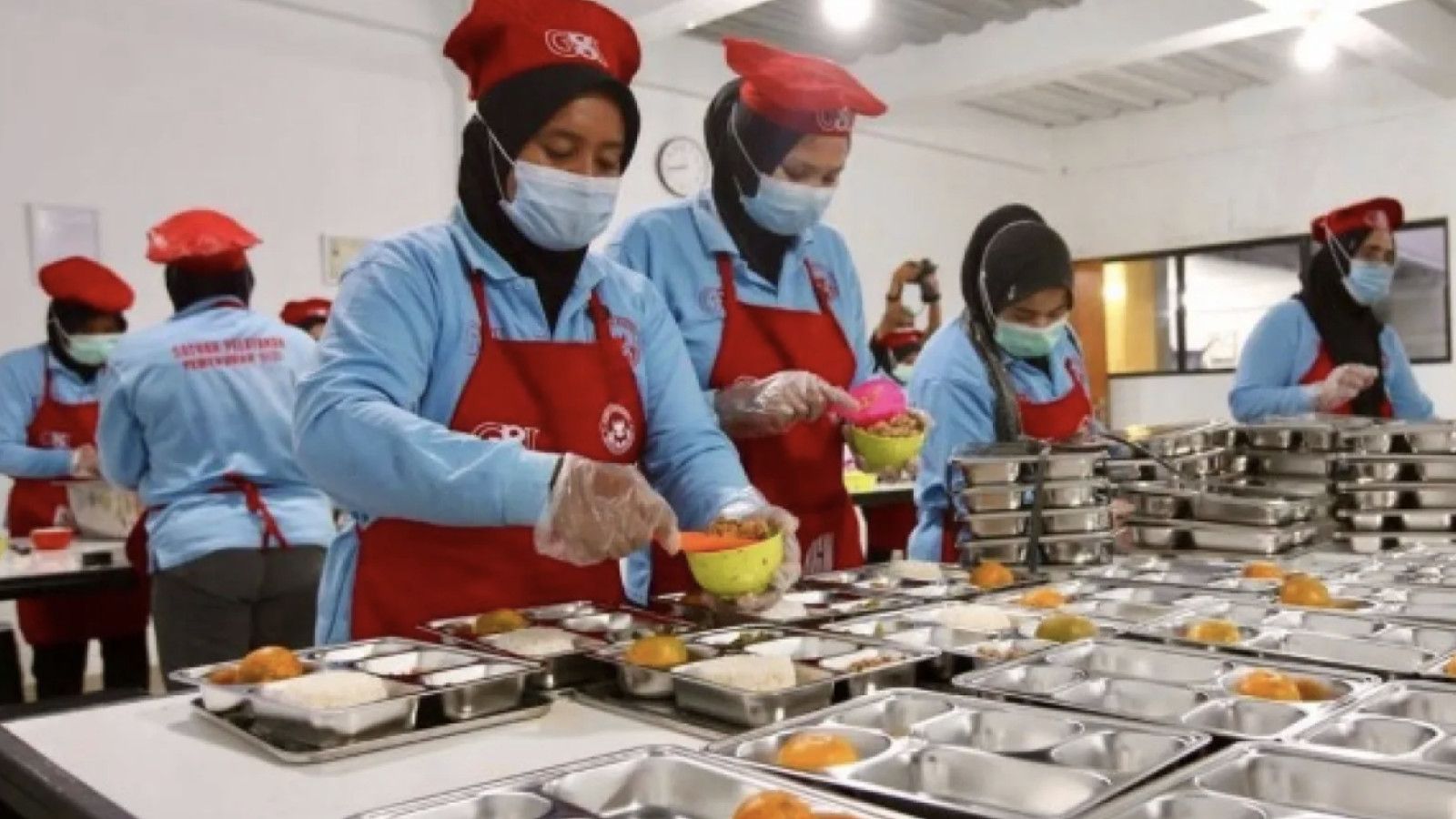 BGN Siapkan Pengangkatan 32 Ribu Pegawai Dapur Gizi Menjadi ASN pada 2026