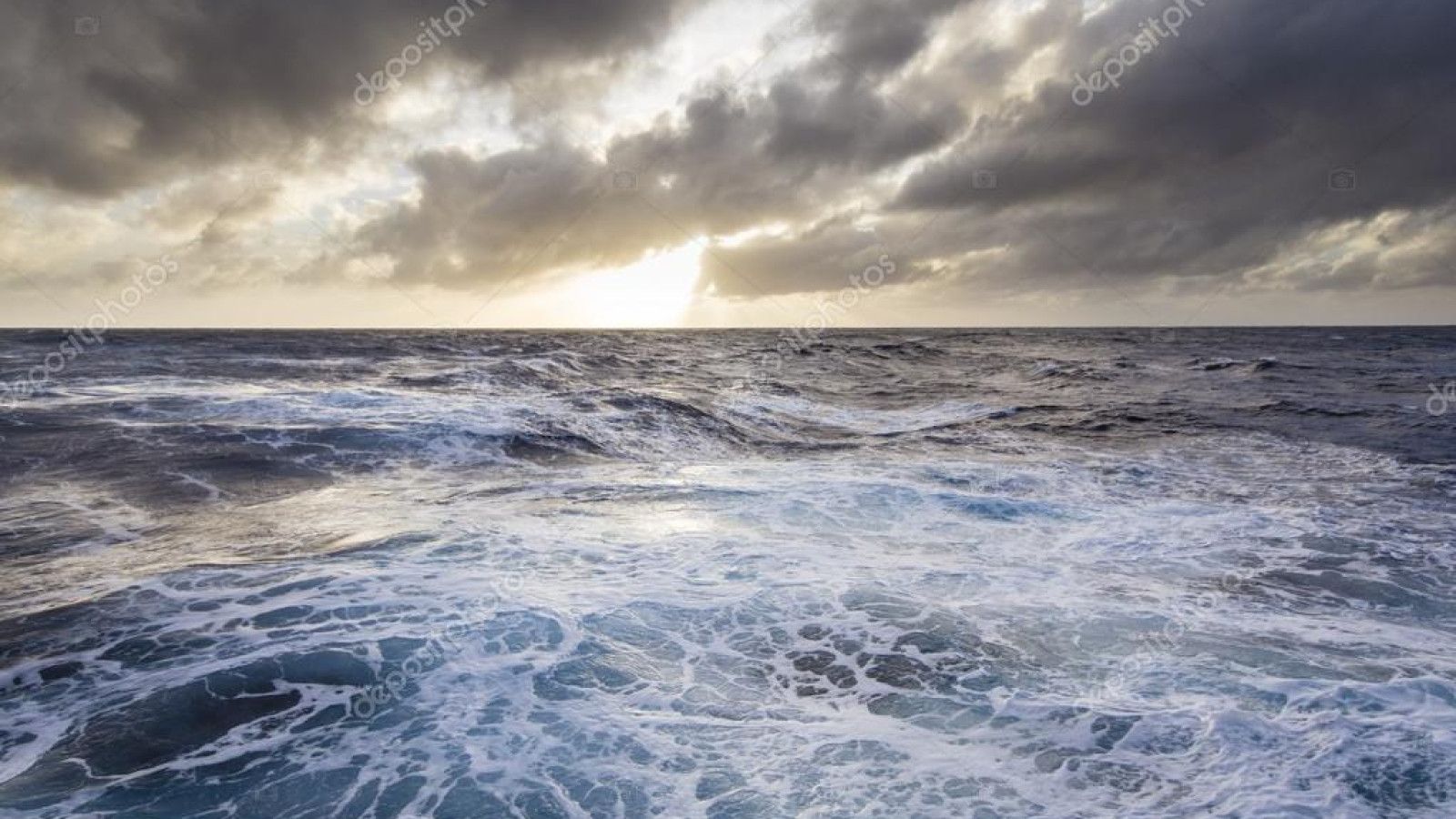 Peringatan Dini Terhadap Storm Surge di Perairan Selatan Bali