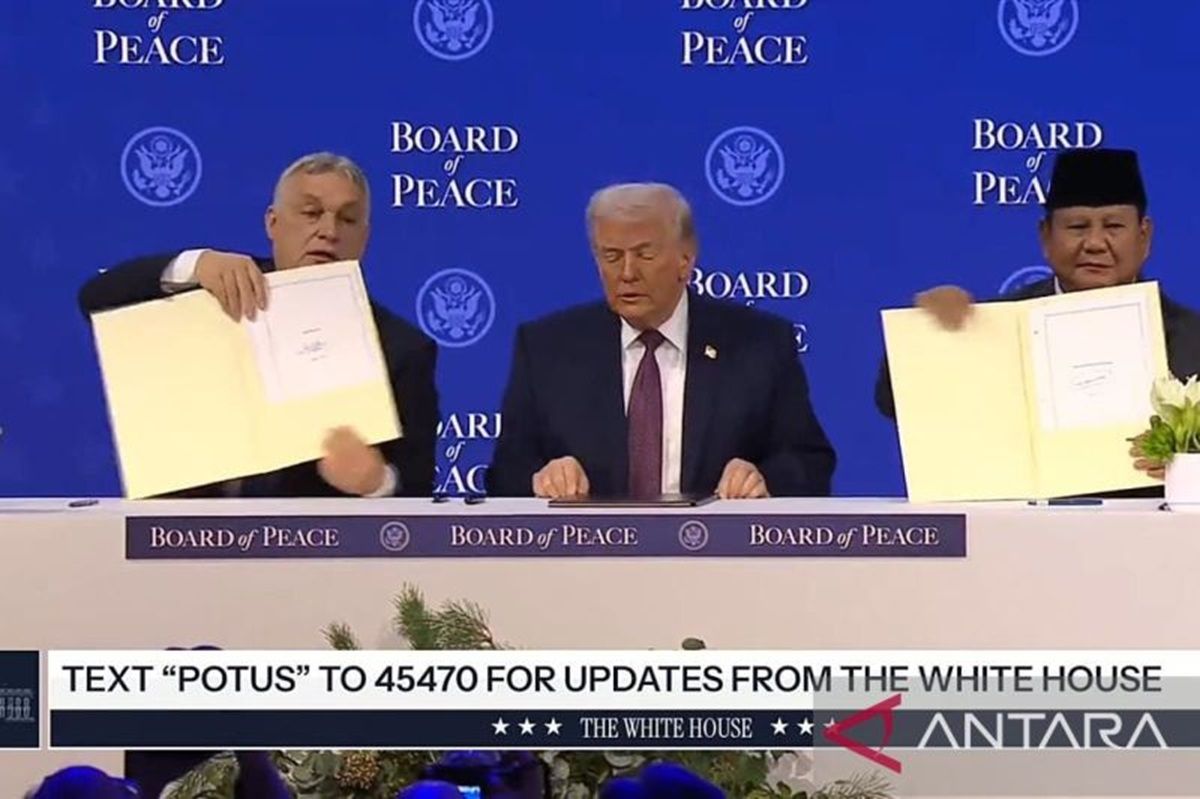 Disamping Donald Trump, Presiden Prabowo Ikut Tanda Tangani Piagam Dewan Perdamaian