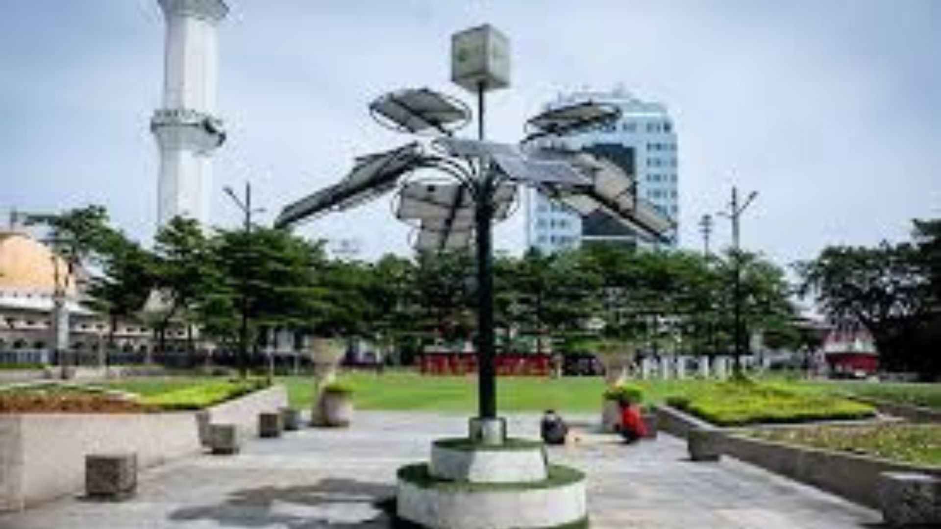 Alun-Alun Bandung, Ruang Publik Ikonik di Jantung Kota
