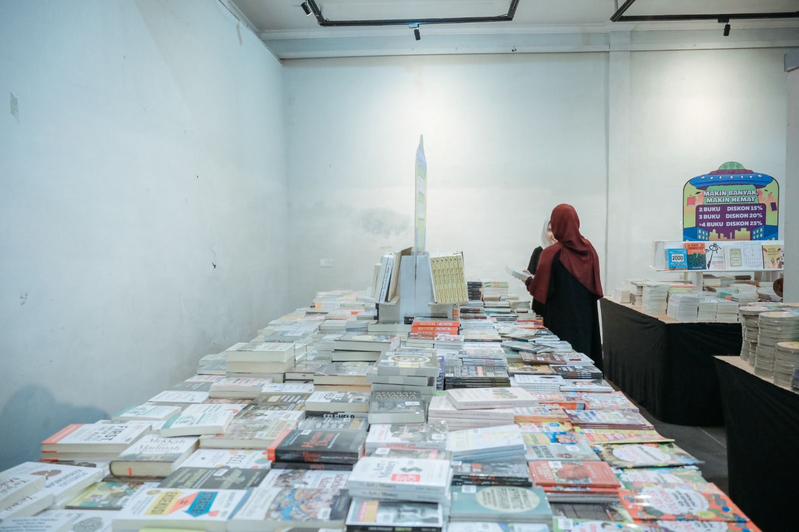 Gudang Buku Keliling 2026 Digelar di Lampung, Tawarkan Buku Berkualitas Diskon hingga 60 Persen