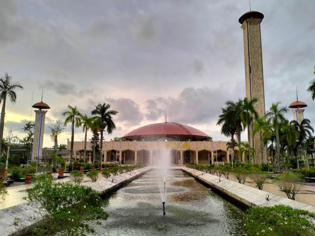 Masjid Sabilal Muhtadin, Inilah Masjid Terbesar di Kalsel yang Jadi Pusat Ibadah dan Ikon Wisata Religi