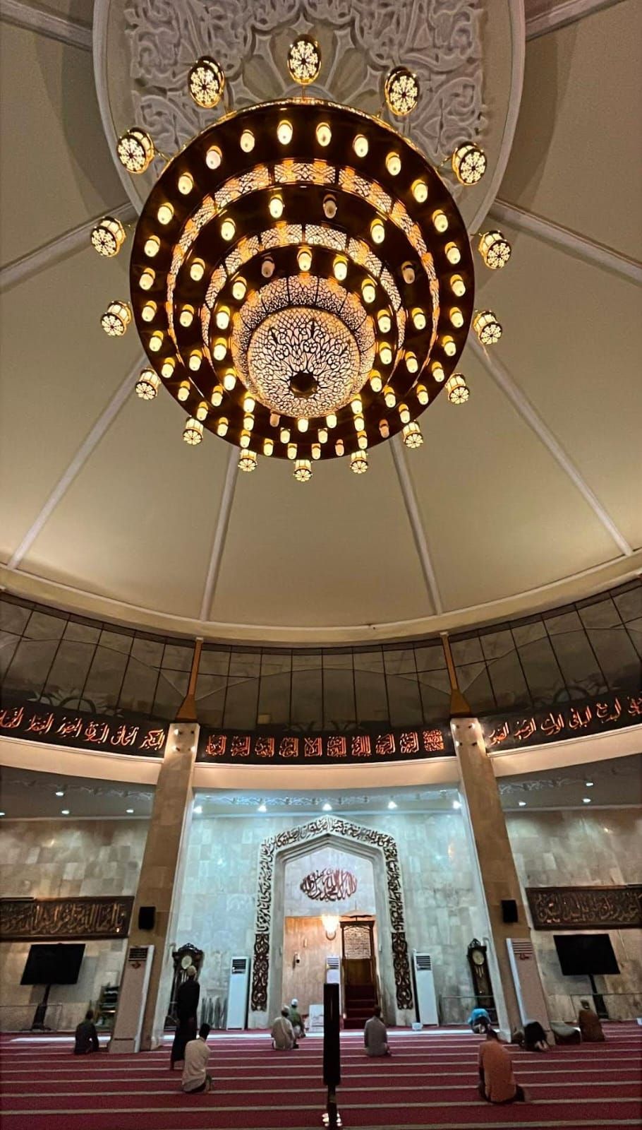 Masjid Sabilal Muhtadin, Inilah Masjid Terbesar di Kalsel yang Jadi Pusat Ibadah dan Ikon Wisata Religi
