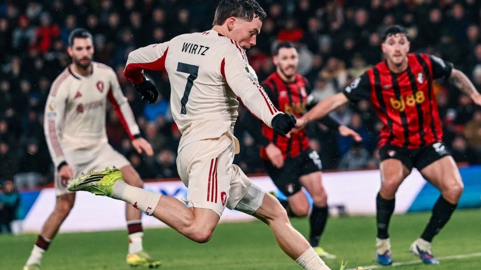 Drama Kekalahan Liverpool di Vitality Stadium: Saat Harapan Hancur