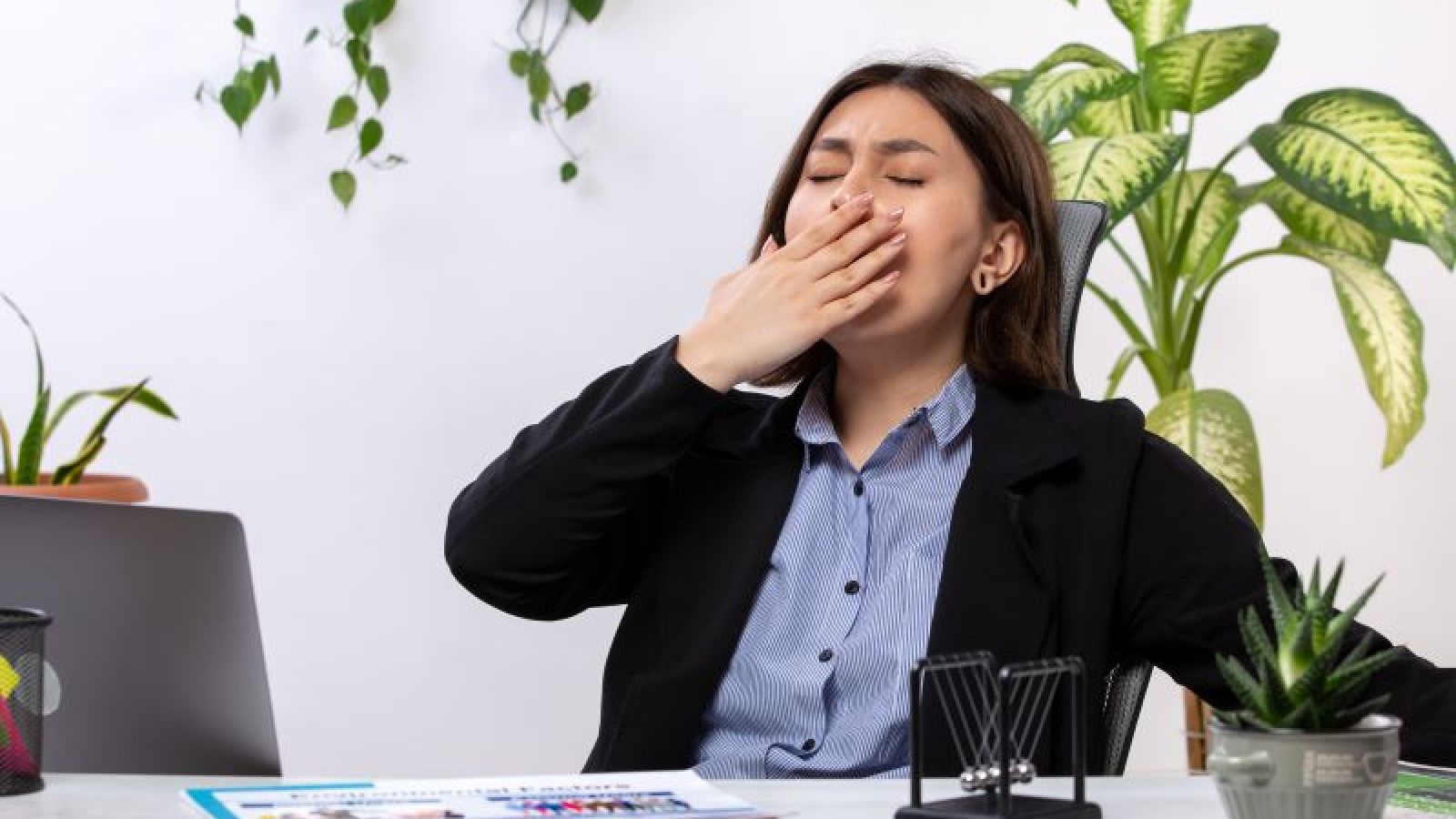 Solusi Sehat Mengatasi Ngantuk di Tempat Kerja Tanpa Kopi