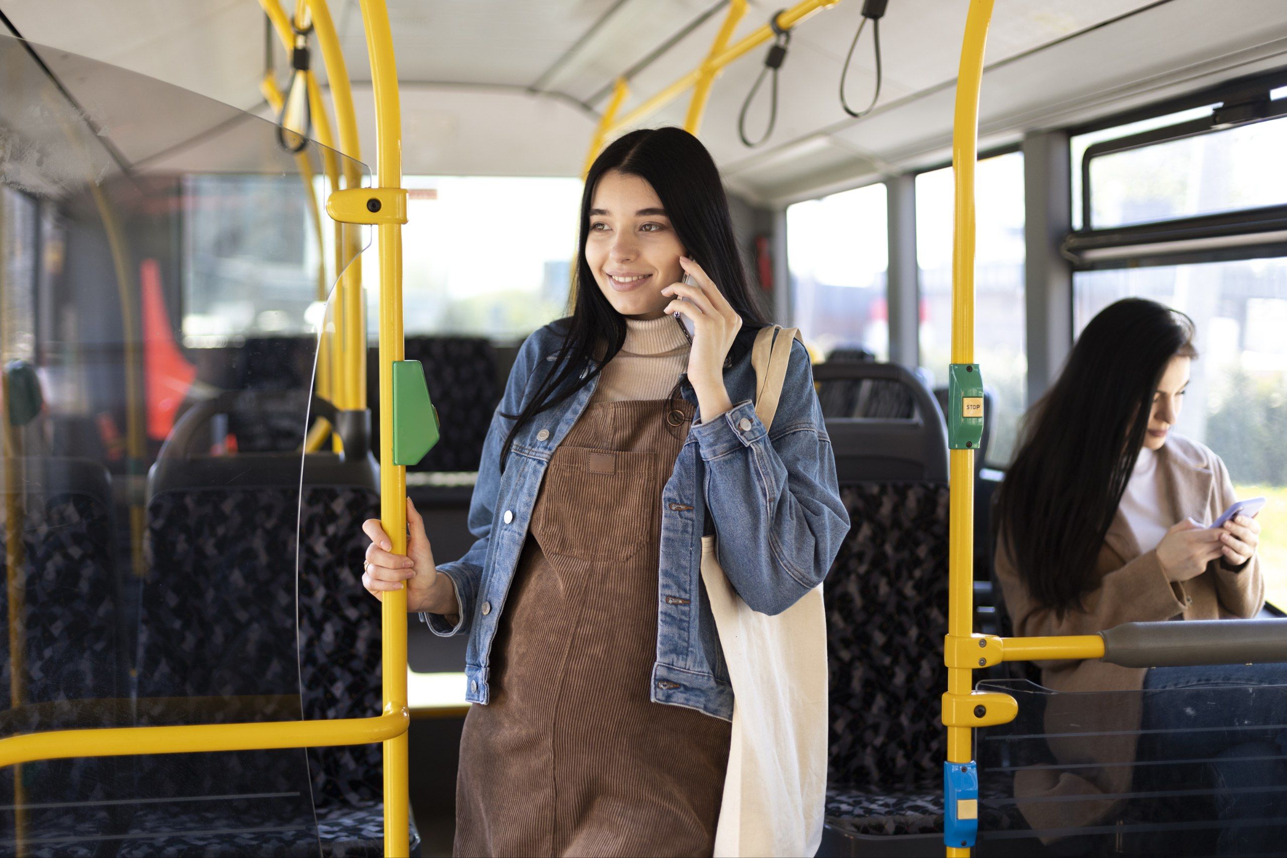 5 Arti Mimpi Naik Bus Menurut Pandangan Islam, Pertanda Apa?