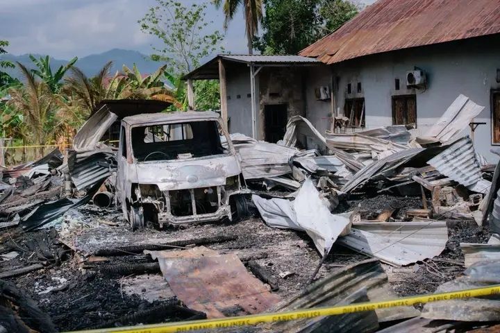 Kakek di Palopo Tewas Terjebak Api Saat Rumah dan Toko Meubel Kebakaran