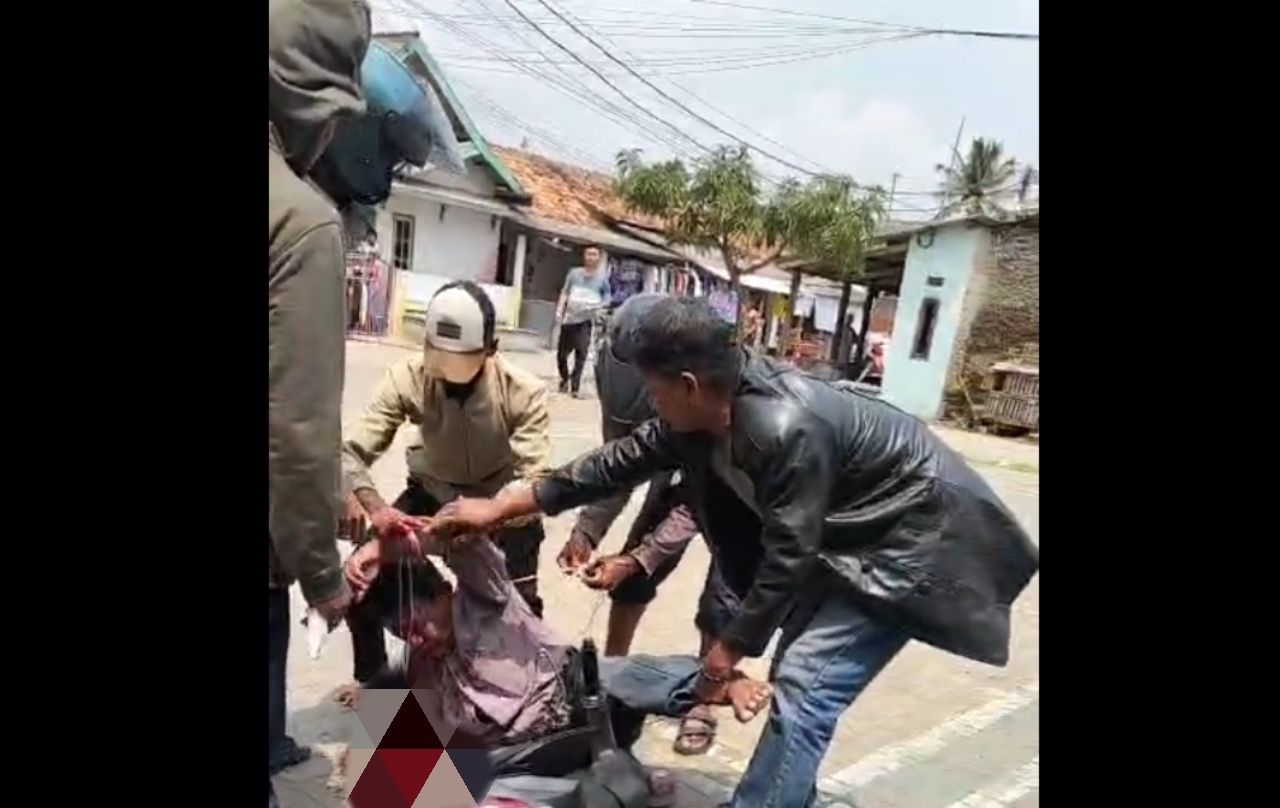 Beberapa Oknum Lakukan Kekerasaan Didepan Umum Hingga Korban Meninggal Dunia Terjadi Di Kasemen