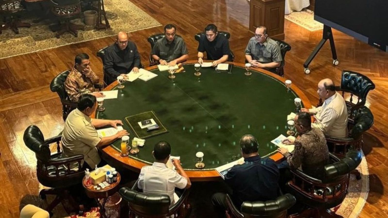 Pertemuan Penting Prabowo di Hambalang: Evaluasi Program Strategis Nasional