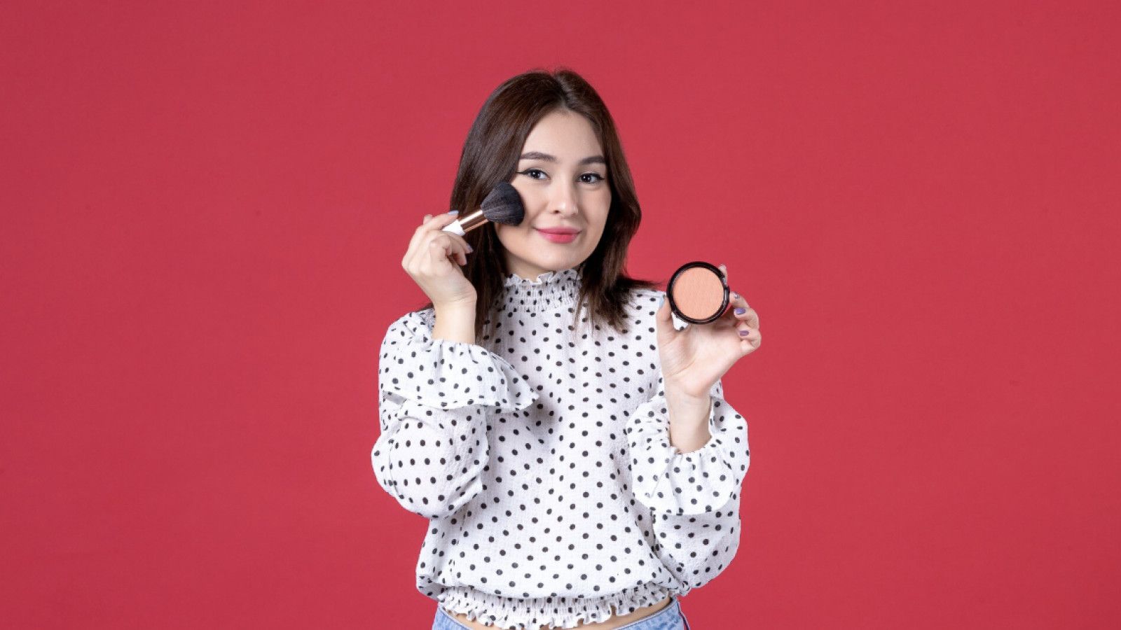 Transformasi Make Up: Medium Ekspresi Kreativitas dan Identitas Diri