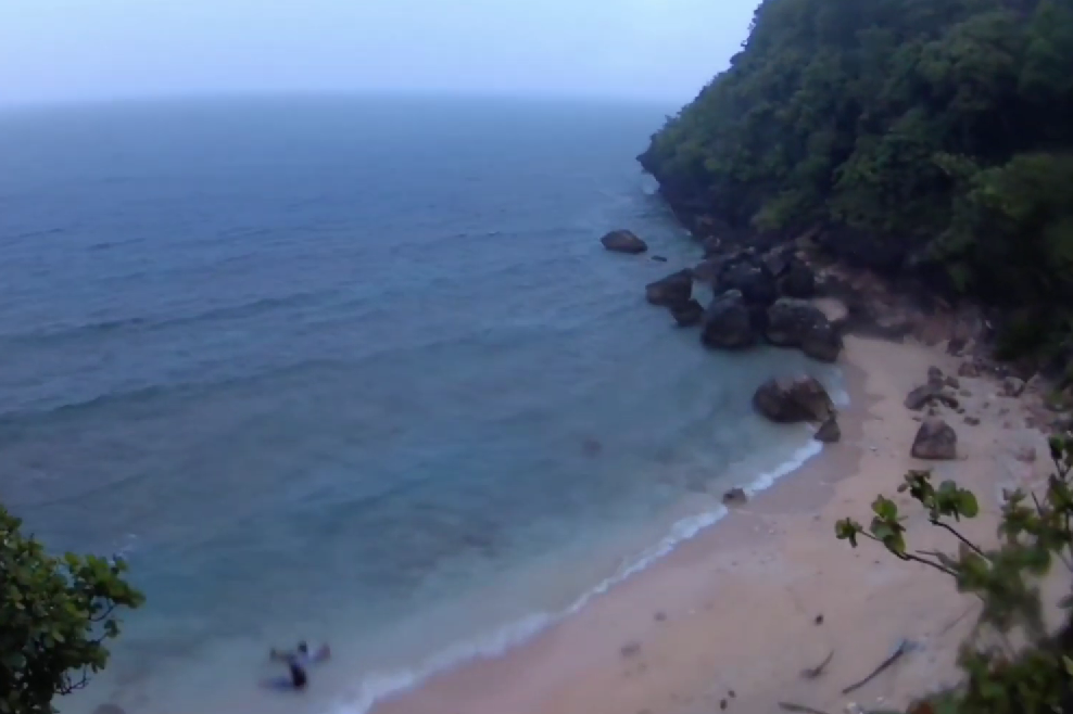 Camping Seru di Pantai Ai Lemak & Snorkeling Eksotis di Pantai Sandropole Sumbawa