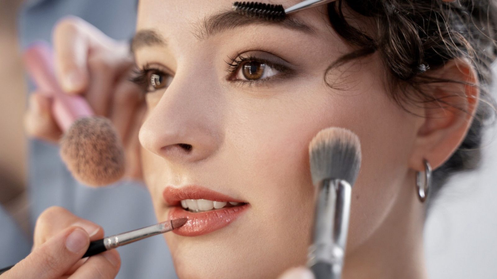 Evolusi Makeup: Dari Seni Tradisional ke Tren Modern