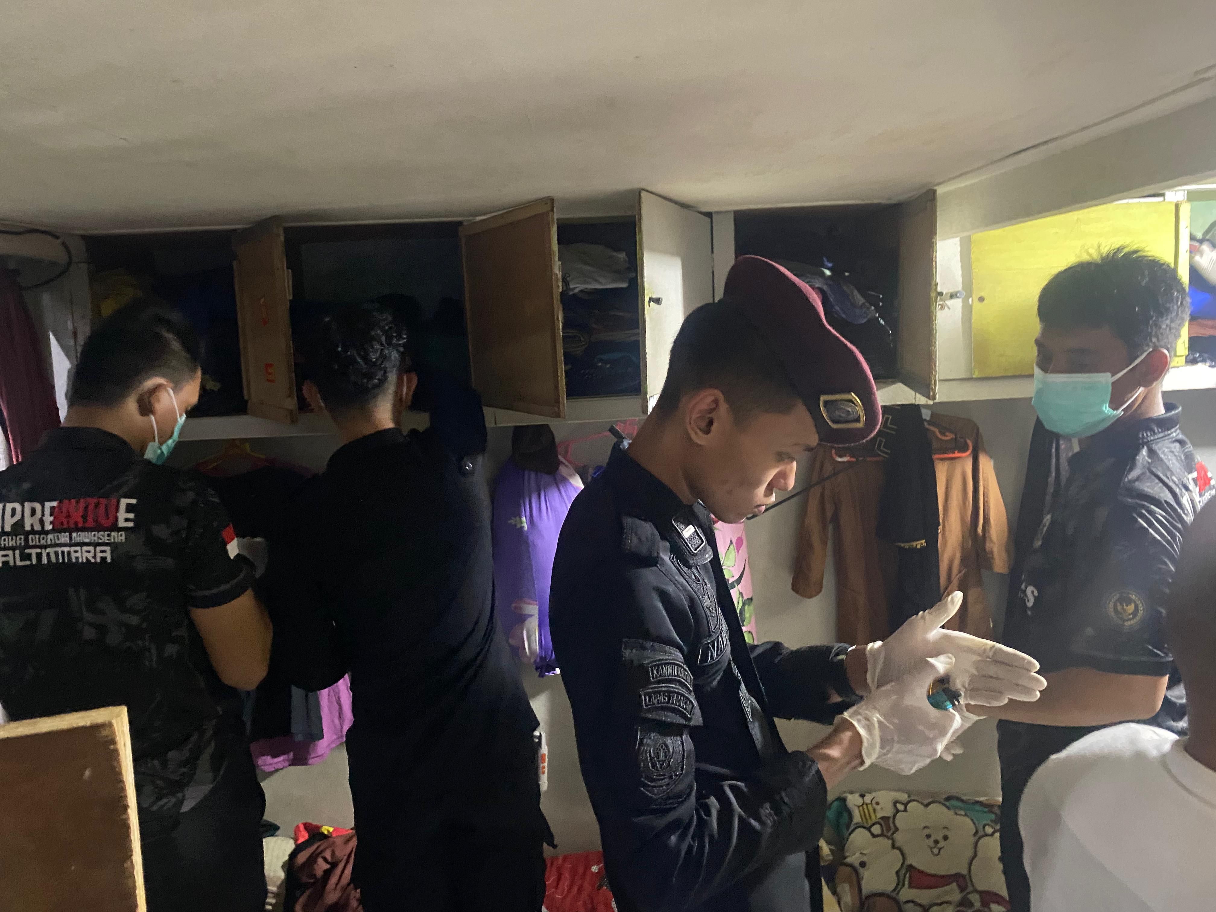 Ciptakan Kamtib, Lapas Tarakan Lakukan Razia Kamar Hunian