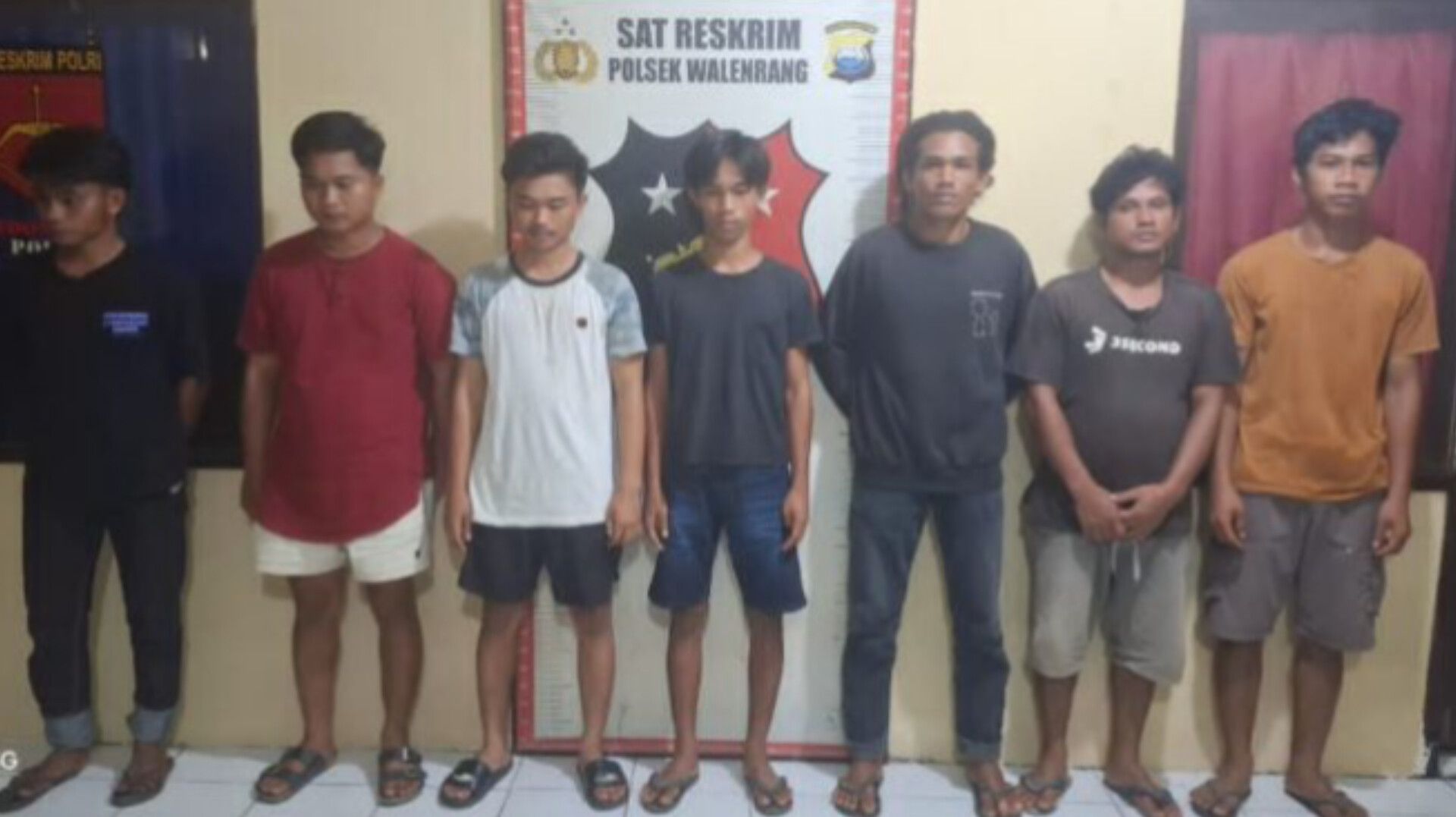 Pengendara Mobil Diserang 7 Pemuda di Luwu, Ibu dan 2 Anak Disiram Kopi Panas hingga Kendaraan Dirusak