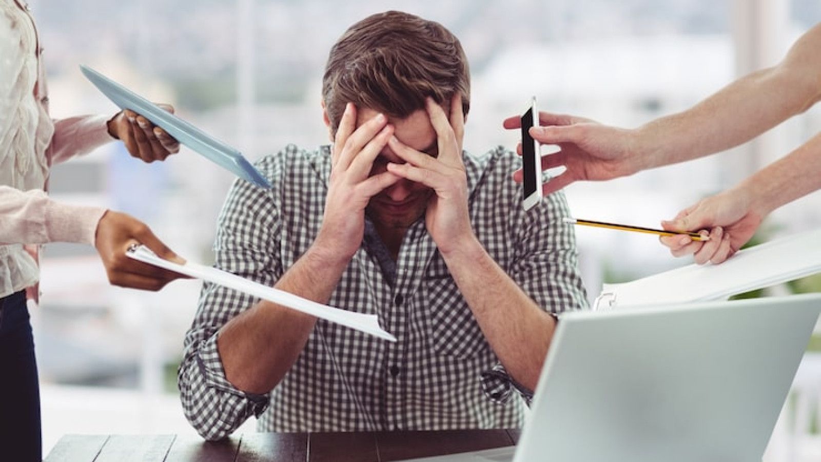 Ketika Kelelahan Sosial Menyerang: Memahami Burnout dalam Kehidupan Modern