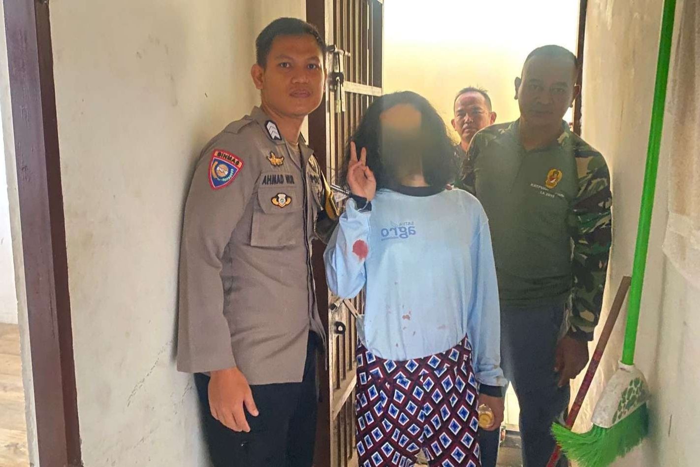 Ibu di Bone Tewas Ditikam Putri Kandungnya Saat Salat Subuh, Pelaku Diduga ODGJ