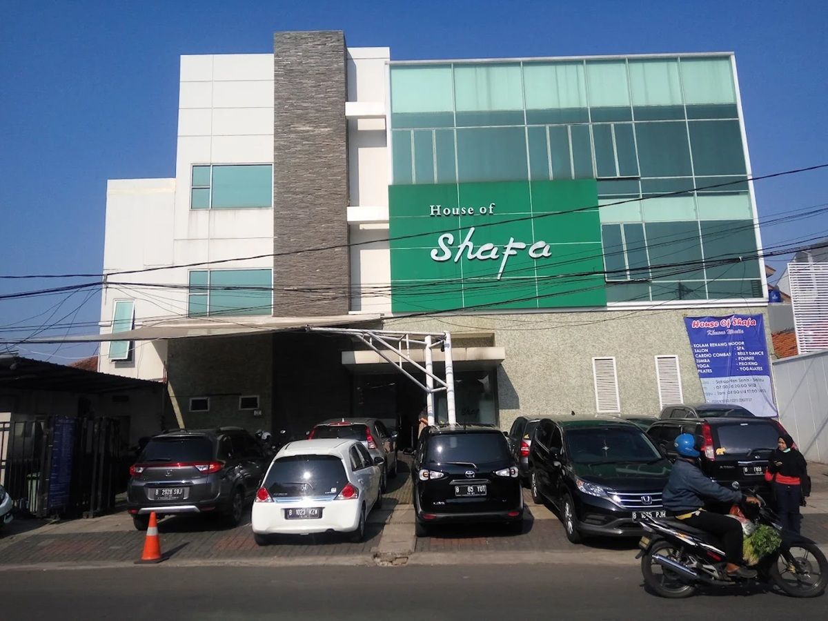 Solusi Liburan Musim Hujan: Intip 4 Kolam Renang Indoor di Jakarta yang Ramah Anak dan Kantong