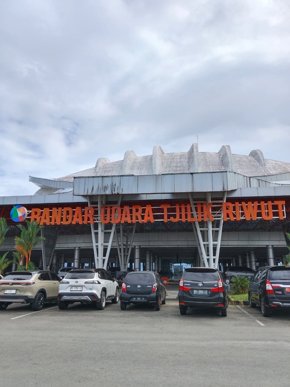 Daftar Bandara Terdekat dari Kalimantan Selatan: Jarak dan Lokasi Lengkap