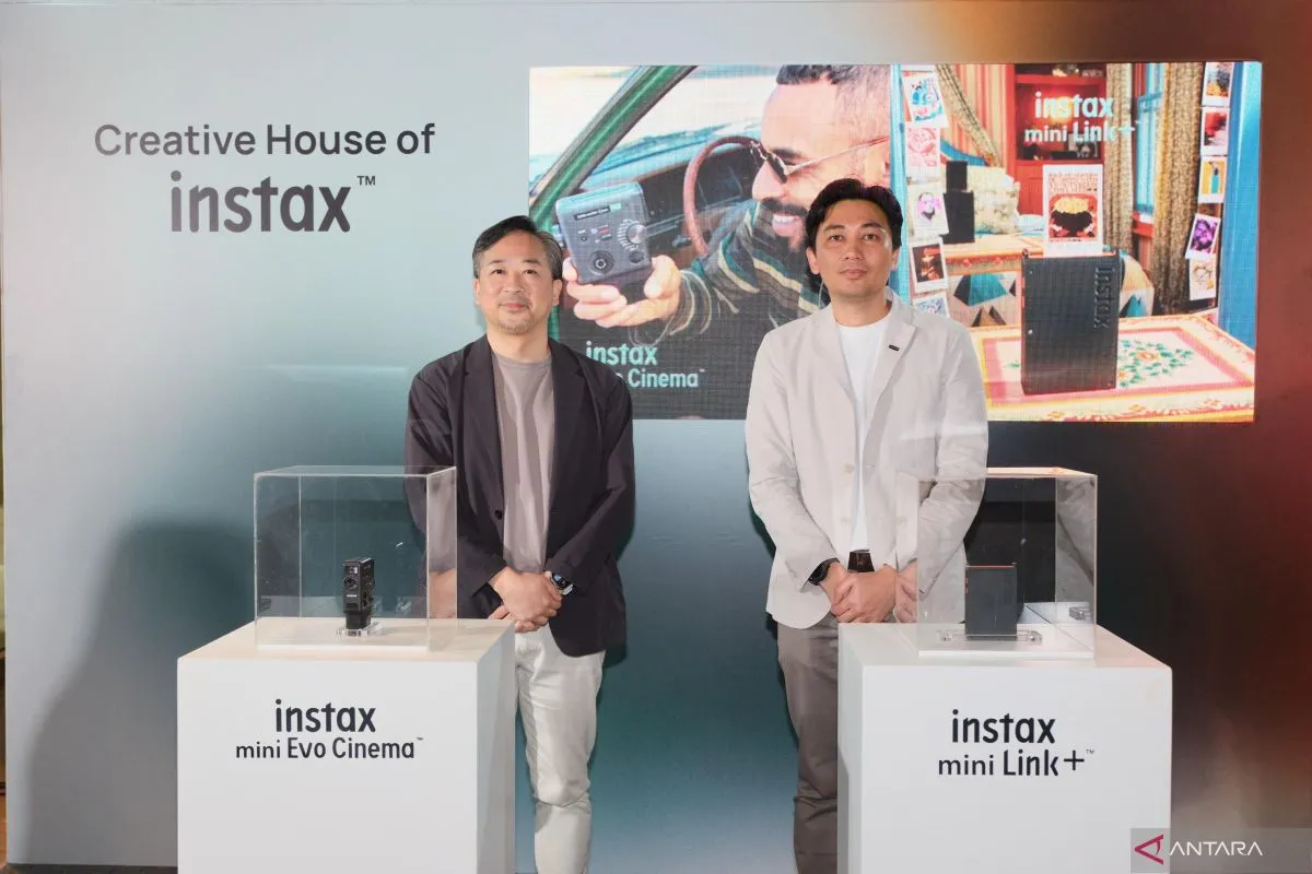 Fujifilm Hadirkan Instax Mini Evo Cinema dan Mini Link+, Dukung Tren dan Gaya Anak Muda