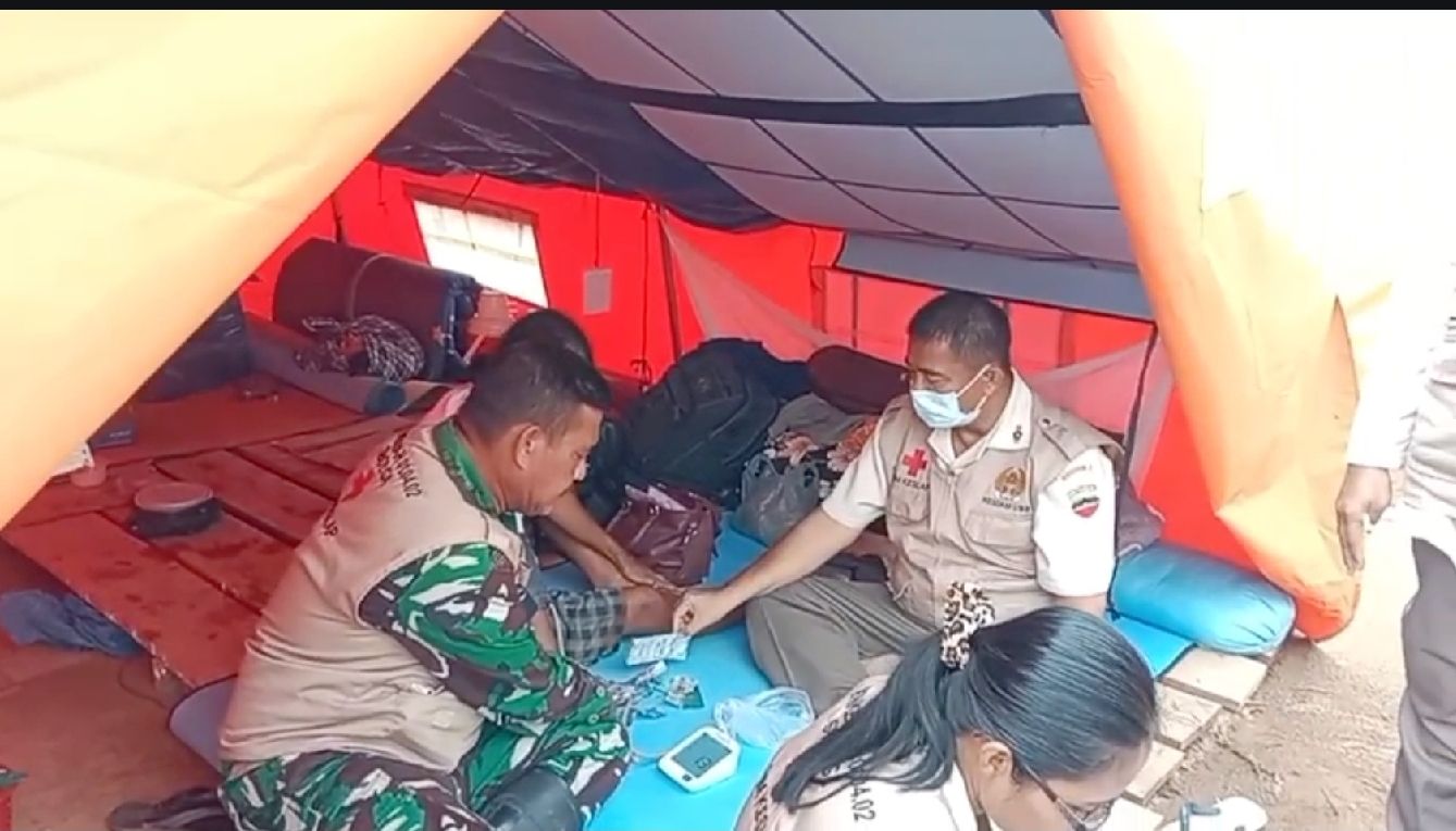 Dari Desa ke Desa, Layanan Kesehatan TNI-Polri Keliling Obati Warga Terdampak Bencana Sumatra