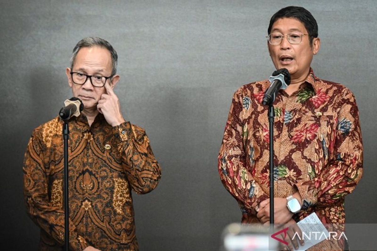 Breaking News! Ketua Dewan Komisioner OJK Nyatakan Mundur, Ada Apa?