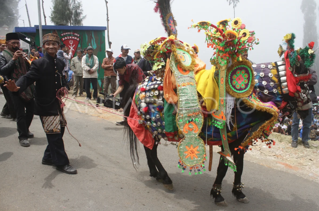 Upacara Karo Ngadas, Tradisi Sakral Masyarakat Tengger di Malang