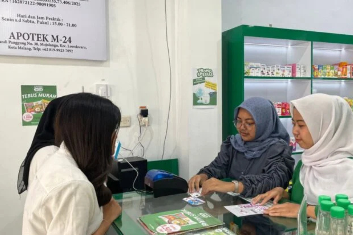 Mandiri di Semester 7, Mahasiswa UMM Ini Berani Wujudkan Apotek Impiannya
