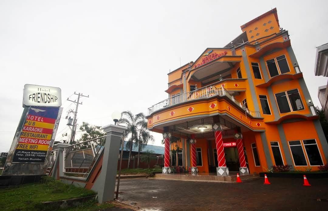 4 Rekomendasi Hotel di Tanah Bumbu Dekat Pusat Kota Terbaik & Nyaman
