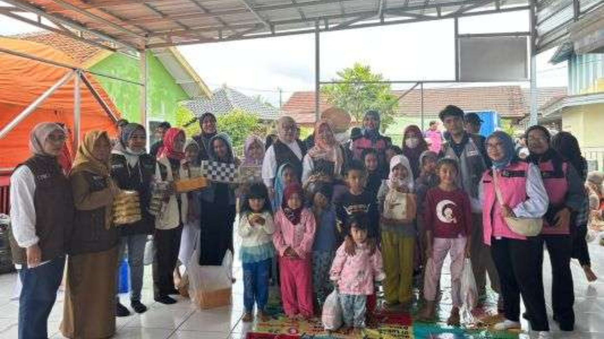 DP3AKB Jabar Salurkan Dukungan Psikologis Awal bagi Penyintas Longsor di Pasirlangu