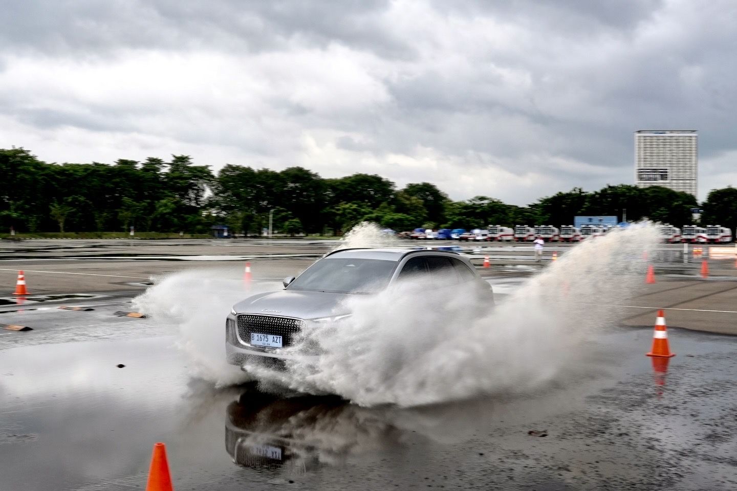Lepas L8 Siap Hadapi Jalan Tergenang, Water Wading hingga 600 mm